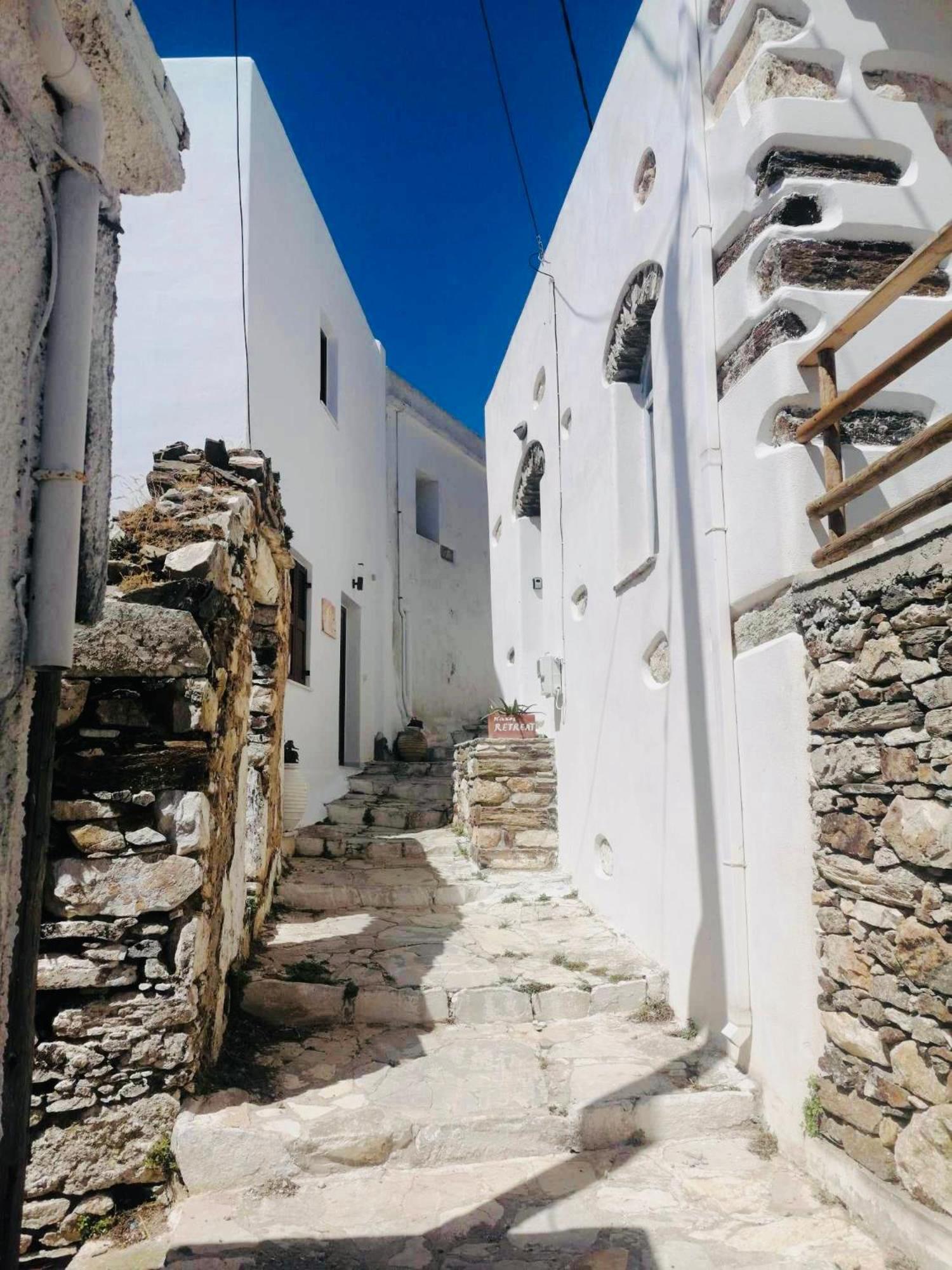 Apartamento Naxos Mountain Retreat - Tiny House Build On Rock Koronos Exterior foto